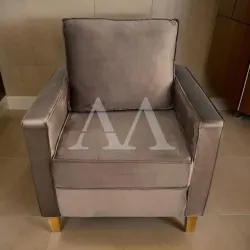 POLTRONA MALU CHANEL MARROM VELUDO